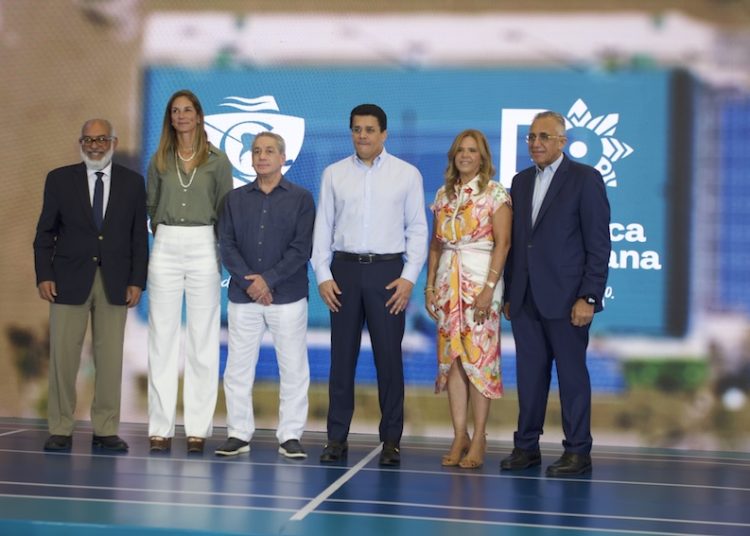 Persio Maldonado, Joelle Schad, Fernando Hazoury, David Collado, Laura Fernández, Luisín Mejía.