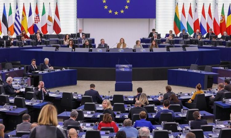 Eurocámara.- Fuente externa.