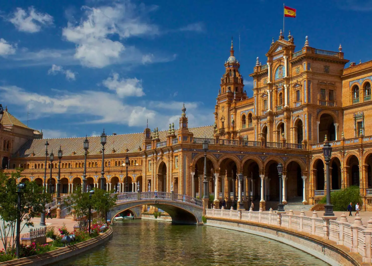 España - Fuente externa.