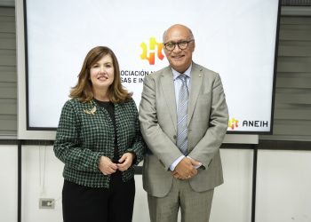 Houellemont asiste a cóctel de la Asociación Nacional de Empresas e Industrias Herrera (Aneih).