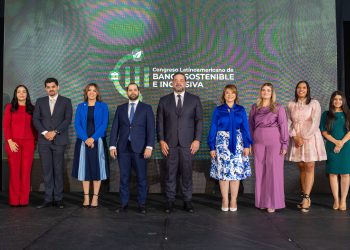 Rosanna Ruiz, presidenta de la ABA, resaltó el esfuerzo del sistema financiero y del mercado de valores, actuando de manera complementaria y con el apoyo internacional.