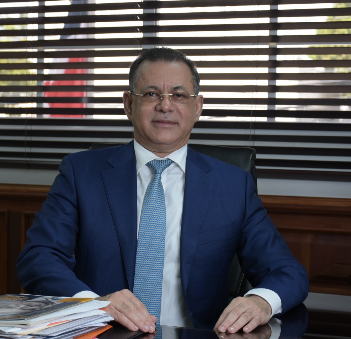 lic. gabriel castro superintendente