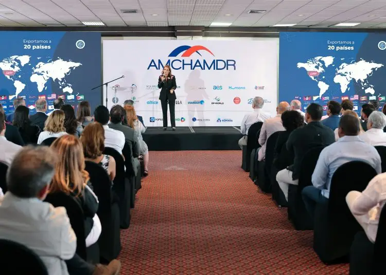 Advirtió que el crecimiento empresarial debe ir acompañado de una visión de largo plazo que integre innovación, sostenibilidad y responsabilidad social.