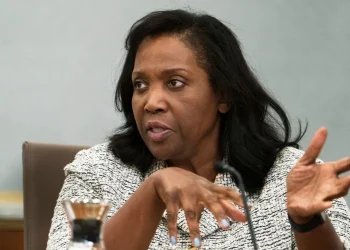 Tras las declaraciones de Cook, el propio Pulte contraatacó en redes sociales.