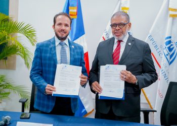 Caamaño Vélez explicó que el acuerdo busca generar oportunidades para las comunidades.