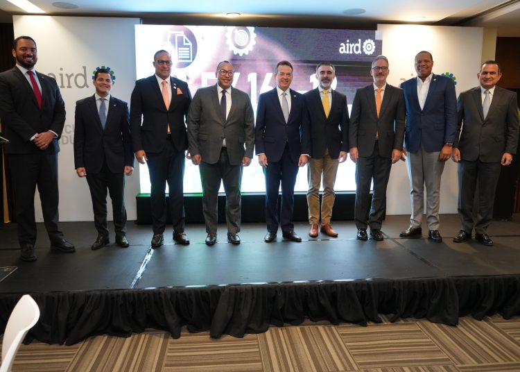 Los industriales y el MICM aúnan esfuerzos.