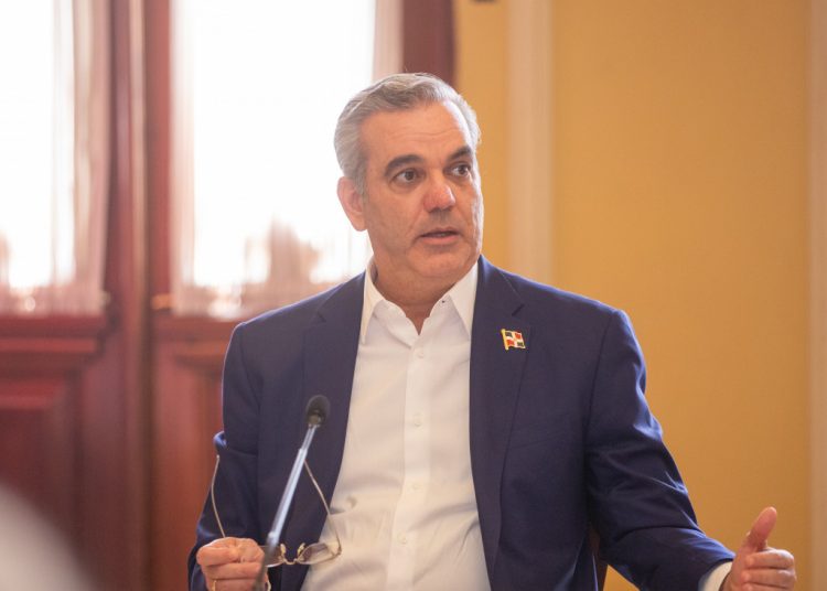 El presidente dominicano será orador en la 27.ª Conferencia Anual del Banco de Desarrollo de América Latina y el Caribe (CAF), en la sede de la Organización de Estados Americanos.