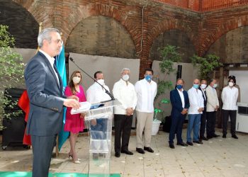 El presidente Abinader dijo que este nuevo hotel en la Ciudad Colonial es una apuesta por el "turismo cultural y de entretenimiento".