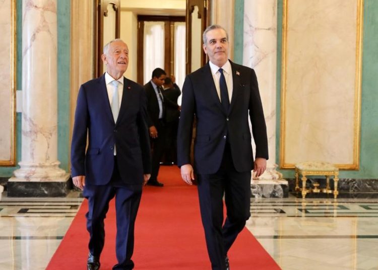 Luis Abinader y su homólogo de Portugal, Marcelo Rebelo de Sousa.