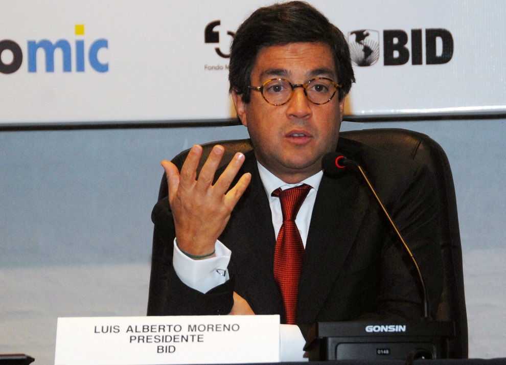 luis alberto moreno bid en foro económico mundial en argentina