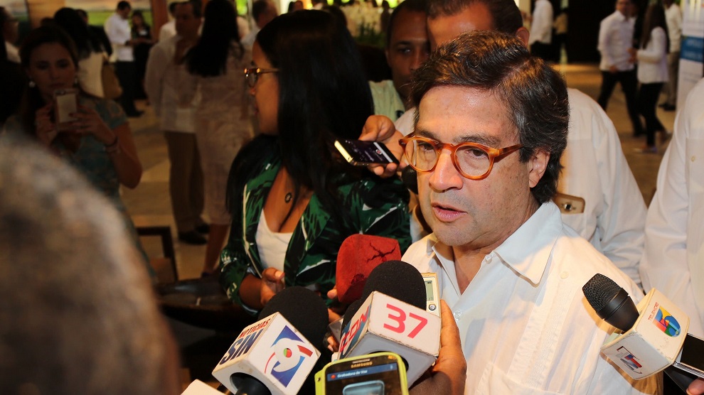 luis alberto moreno bid