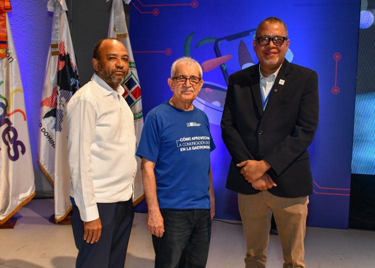 Luis Marino López, Bolívar Troncoso Morales y Juan Febles. Fuente externa.
