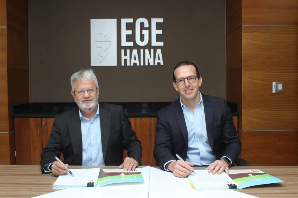 luis mejía brache, gerente general de ege haina, y julio fuenzalida, director en el país de la empresa contratista española elecnor