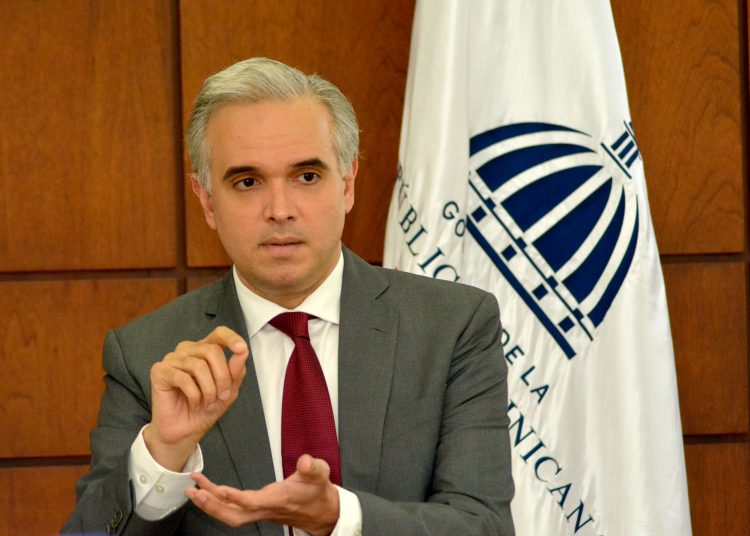 Luis Miguel De Camps, ministro de Trabajo. |  Lésther Álvarez