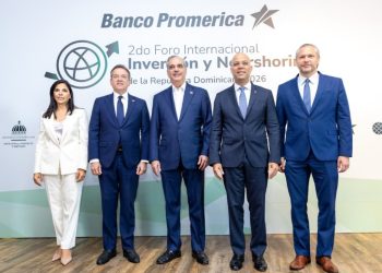 Luis Abinader diserta en Segundo Foro Internacional de Inversión y Nearshoring de República Dominicana.