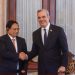 El primer acuerdo fue firmado por el ministro de Relaciones Exteriores, Roberto Álvarez y el ministro de Planificación e Inversión de Vietnam, Nguyen Chi Dung. Mientras que el segundo lo rubricaron, el canciller Roberto Álvarez y el viceministro de Relaciones Exteriores de Vietnam, Pham Thanh Binh.