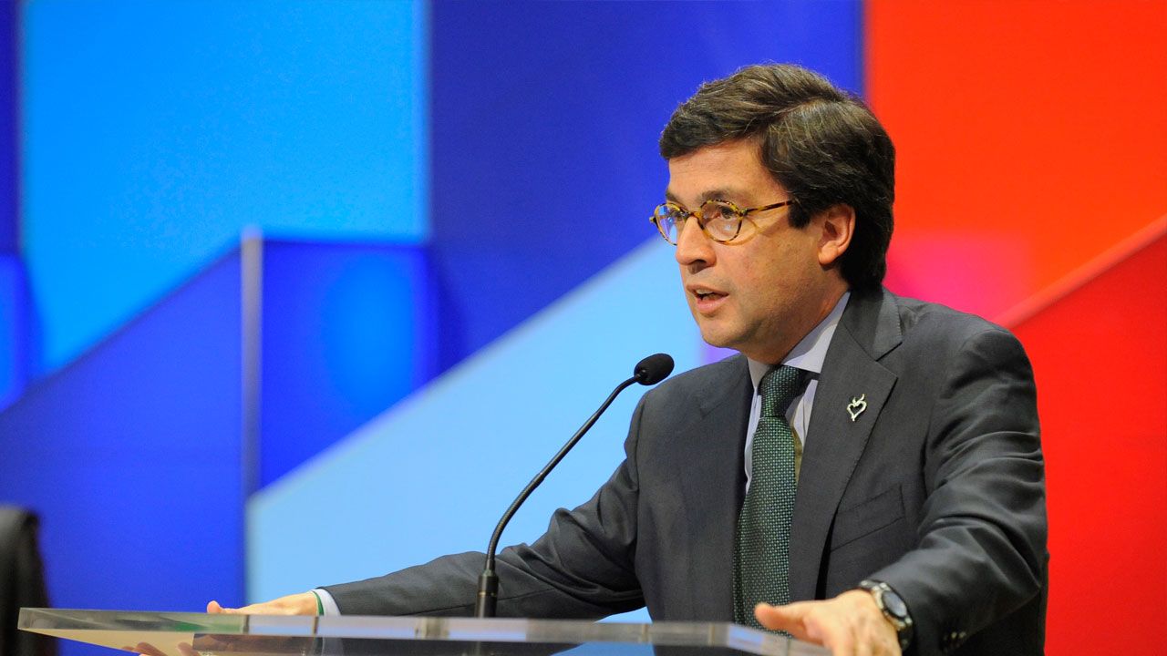 luis alberto moreno web