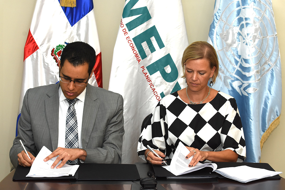mepyd y pnud firman acuerdo para impulsar los ods y la end 13