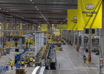 Amazon nunca llegó a chocar de frente con Mercado Libre pero pretende cambiar eso.