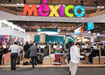 Para los organizadores, la sólida respuesta del sector a Fitur 2026 apunta a un alto número de visitantes, con previsiones que superan los 250,000 profesionales y viajeros.