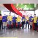 Ito Bisonó junto a representantes de MICM y Gerdau Metaldom.