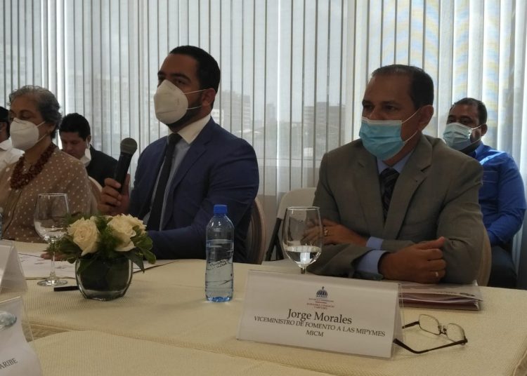 El viceministro de Fomento a las Mipymes, Jorge Morales, destacó que el 96% del tejido productivo de República Dominicana está compuesto por las mipymes.