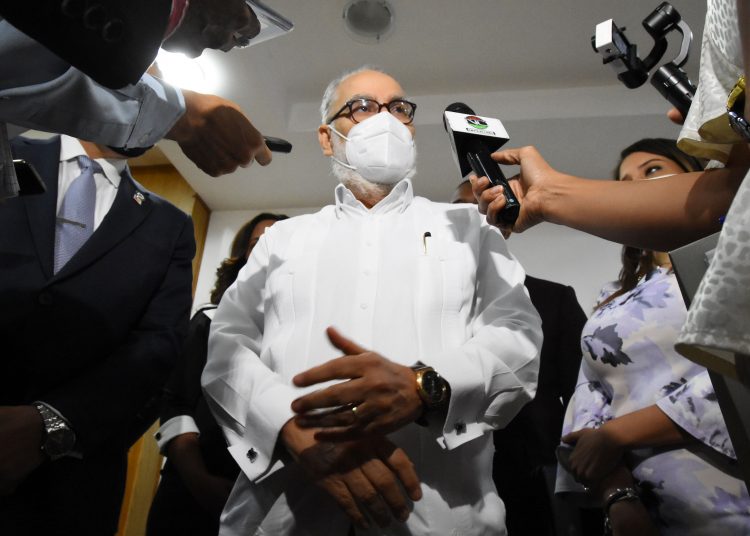 El ministro de Economía, Planificación y Desarrollo, Miguel Ceara Hatton.