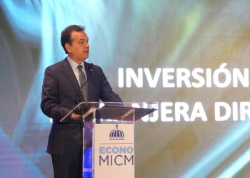 Bisonó citó los logros institucionales alcanzados en su gestión, destacando las reestructuraciones en antisoborno, mejora de la calidad y transparencia.