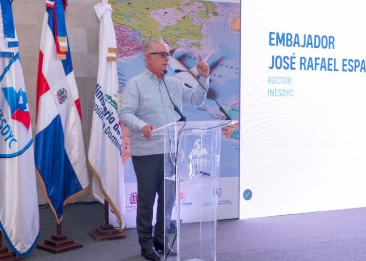 Mitur y Mirex desarrollan un programa de formación turística para diplomáticos.