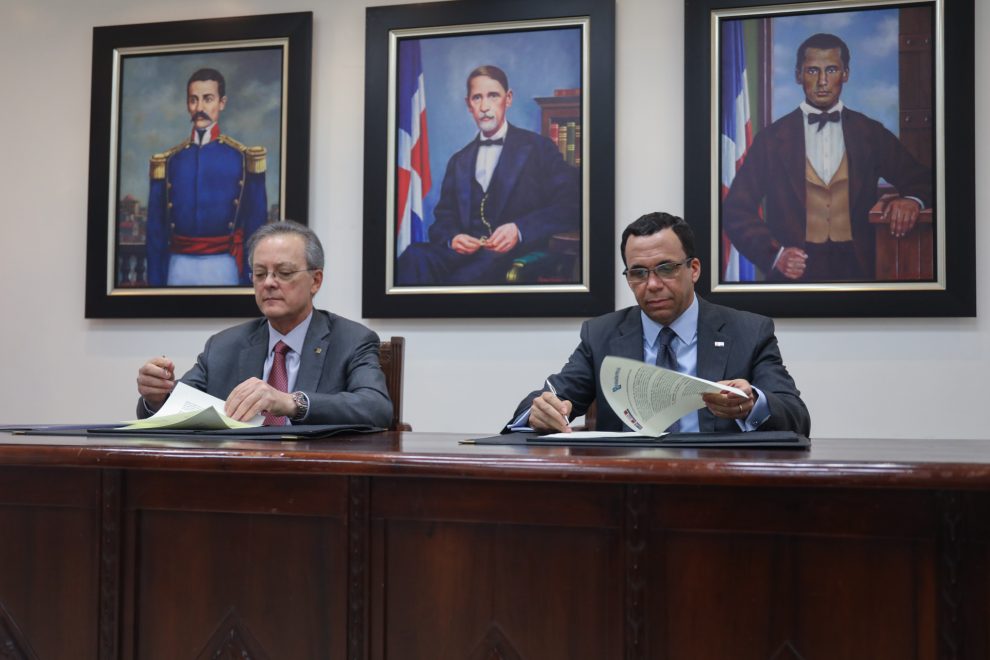 manuel a. grullón y andrés navarro
