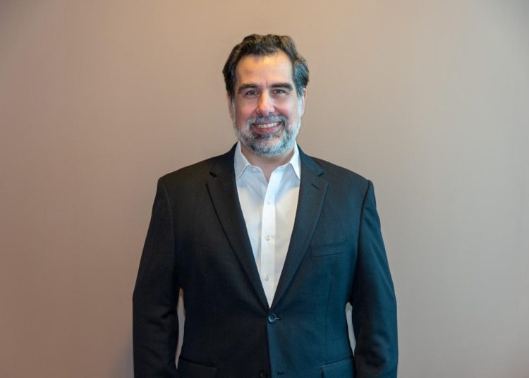 En cuanto a la matriz de generación eléctrica del país, el vicepresidente ejecutivo de la ADIE destacó que el crecimiento y la diversificación han sido notables en las últimas dos décadas.