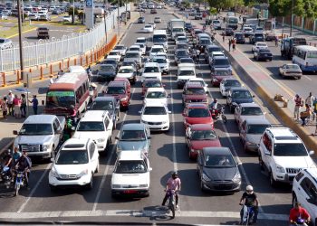 Un medio de transporte resulta de utilidad para quienes deben trasladarse de un lugar a otro.