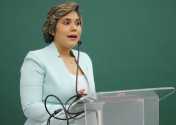 María Elena Vásquez, presidente del consejo directivo de la Comisión Nacional de Defensa de la Competencia.