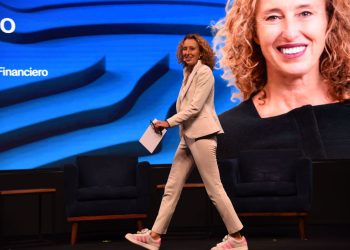 Marina Cigarini, senior partner de McKinsey & Company, señala que, las empresas creadas desde cero, donde el fundador hace sacrificios personales y financieros significativos, el manejo del dinero varía.