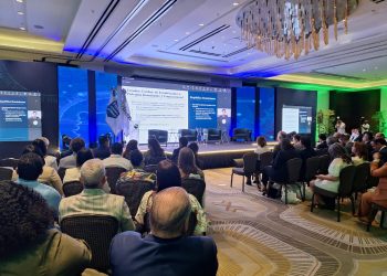 Marroquín situó el desafío en una perspectiva de más largo plazo.