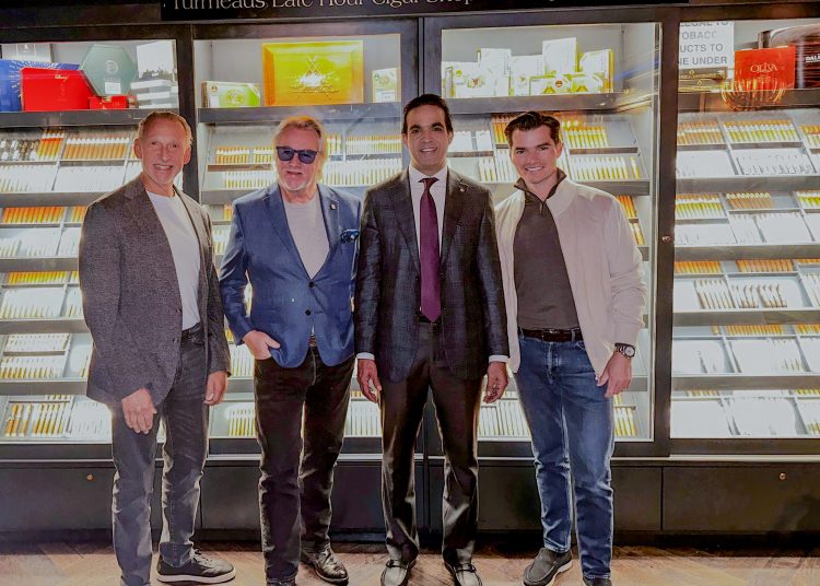 Martin Bramley, Ron Morisson, Antonio Castillo y Dennis Gallagher. - Fuente externa.