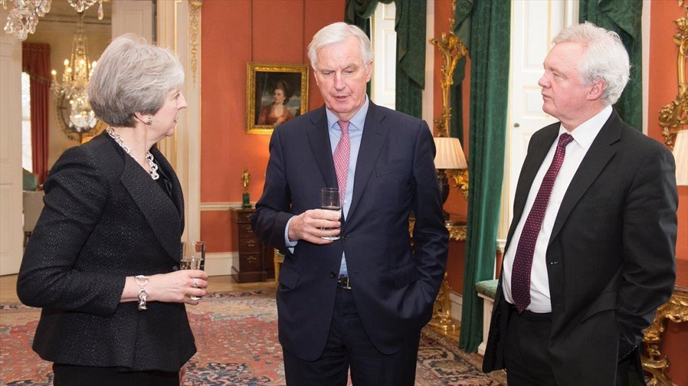 londres 5 2 2018 theresa may junto a david davis y michel barnier