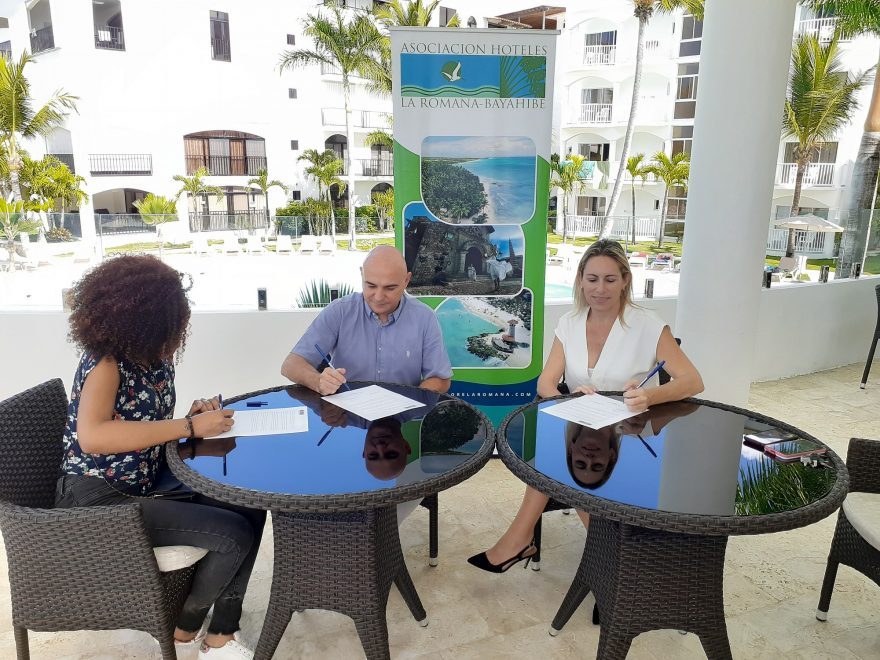 melany monteagudo mariano, raynier sanz, ana garcía sotoca pascual
