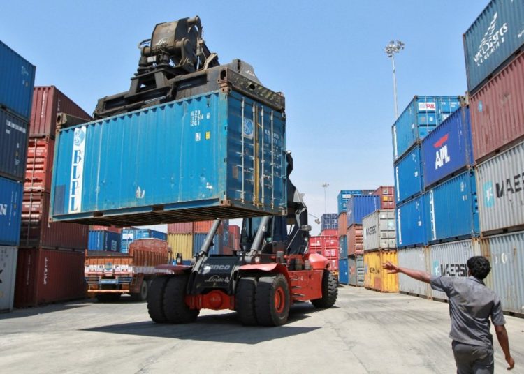 De las exportaciones totales de China a nivel mundial, México ocupa la décima posición y representa el 2.44% de las exportaciones totales del país asiático.