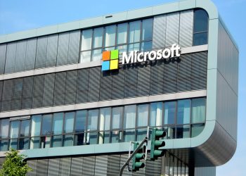 Los analistas notificaron a Microsoft este descubrimiento el pasado 6 de febrero y fue un mes más tarde, el 5 de marzo, cuando la compañía bloqueó esta vulnerabilidad en su servidor.