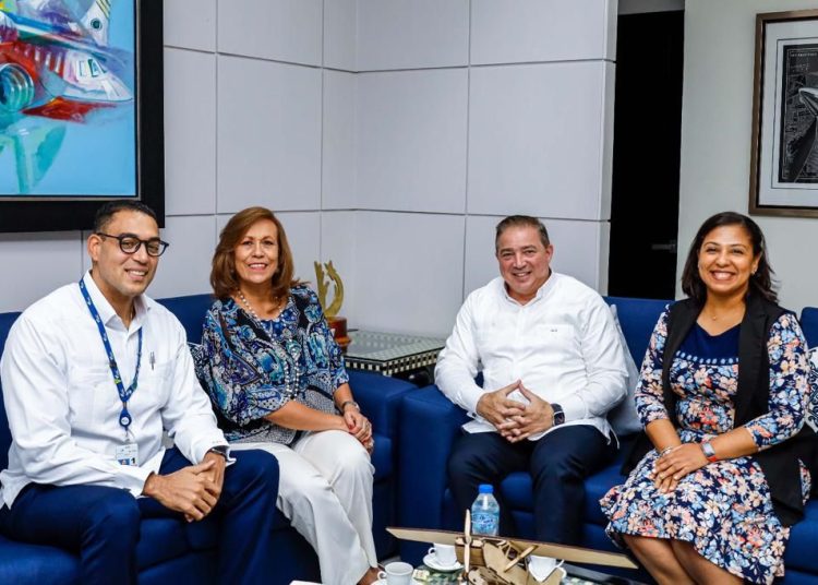 Miguel Amaury Mejía, Verónica García Malo, Héctor Porcella y Judit León. - Fuente externa.