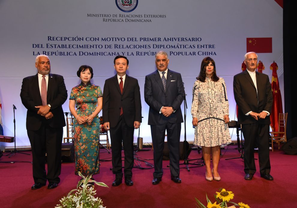 miguel vargas en aniversario relaciones con china