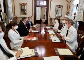 Mike Pompeo y Luis Abinader