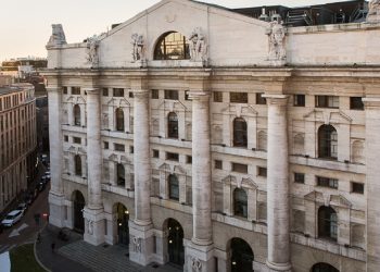 La compañía del sector de la defensa Leonardo, escaló un 3.45%.