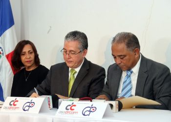 Mildred Minaya, Luis Martín Gómez y Aurelio Henríquez. - Fuente externa.