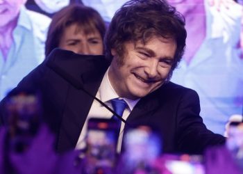 Milei señaló que la subida del crudo y otros productos exportables mejorará los términos de intercambio de Argentina.