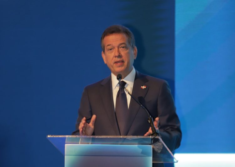 Ministro de Industria, Comercio y Mipymes, Víctor -Ito- Bisonó. Fuente externa.