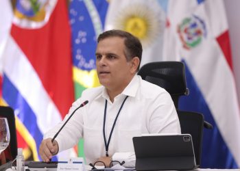 El ministro de Hacienda, Jochi Vicente.