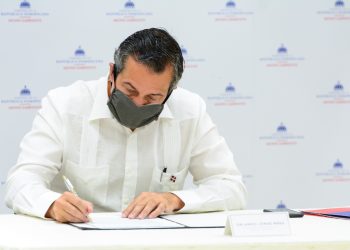 El ministro de Medio Ambiente y Recursos Naturales, Orlando Jorge Mera.