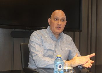 El ministro de Economía aprovechó la visita para presentar el proyecto Meta RD 2036.